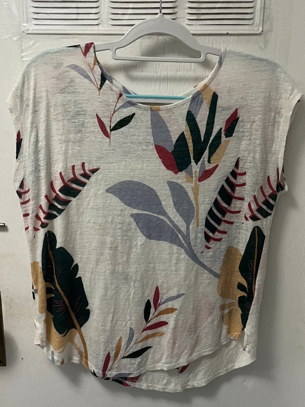 Cynthia Rowley Women's Linen Floral Short Sleeve Round Neck Top Size Medium